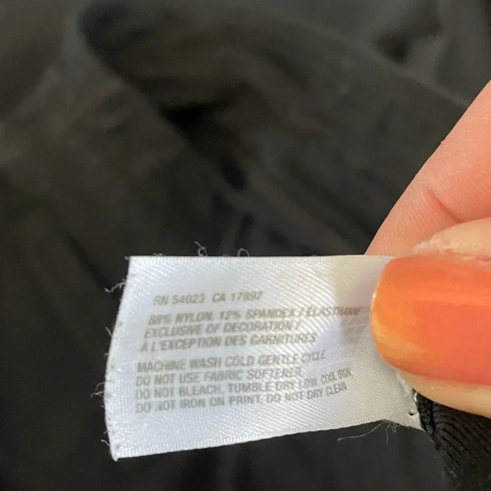 Gap Body Fit Capri Cropped Athletic Black Workout Pants, Gstretch, Large - Picture 11 of 12